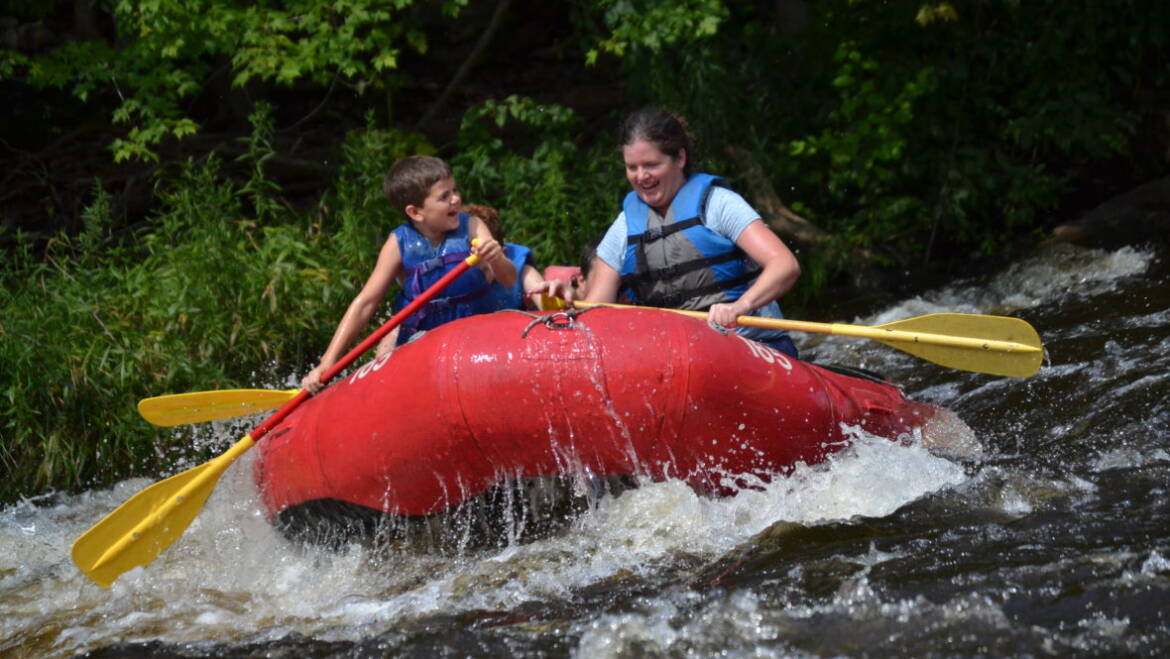 10 Reasons Why Whitewater Rafting is the Best Time You’ll Have All Summer